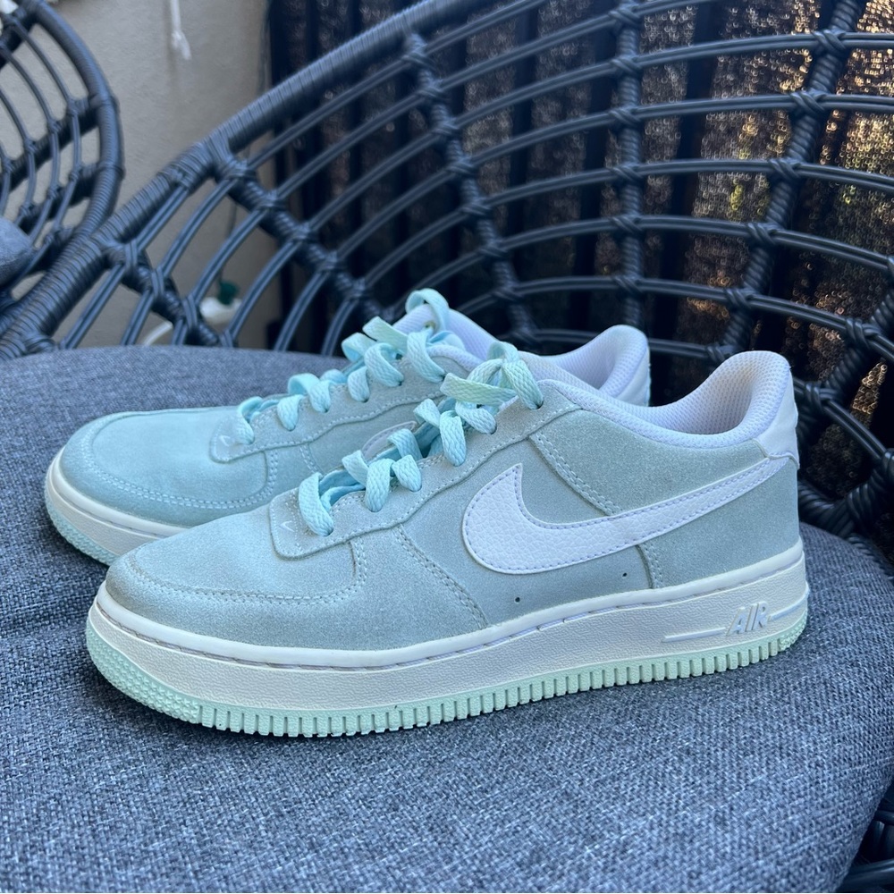AF1s GLACIER BLUE